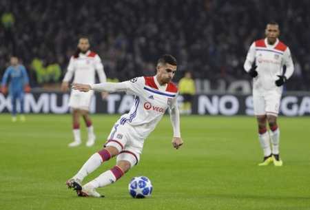 出了许多让 出了许多让